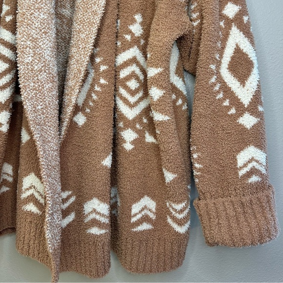 Vici Coyote Hills Aztec Print Cozy Open Front Cardigan Sweater Light Brown White - Picture 6 of 9